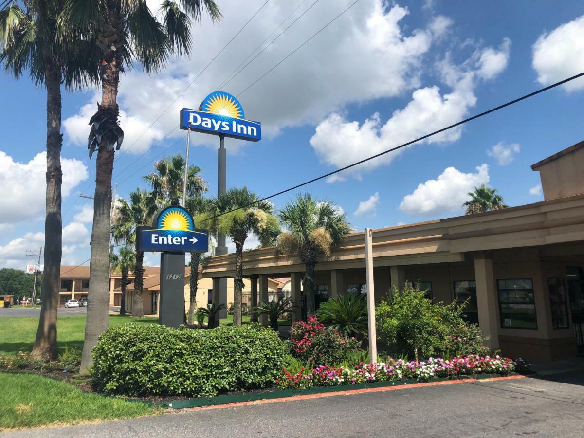 Days Inn By Wyndham Lake Charles Exterior photo